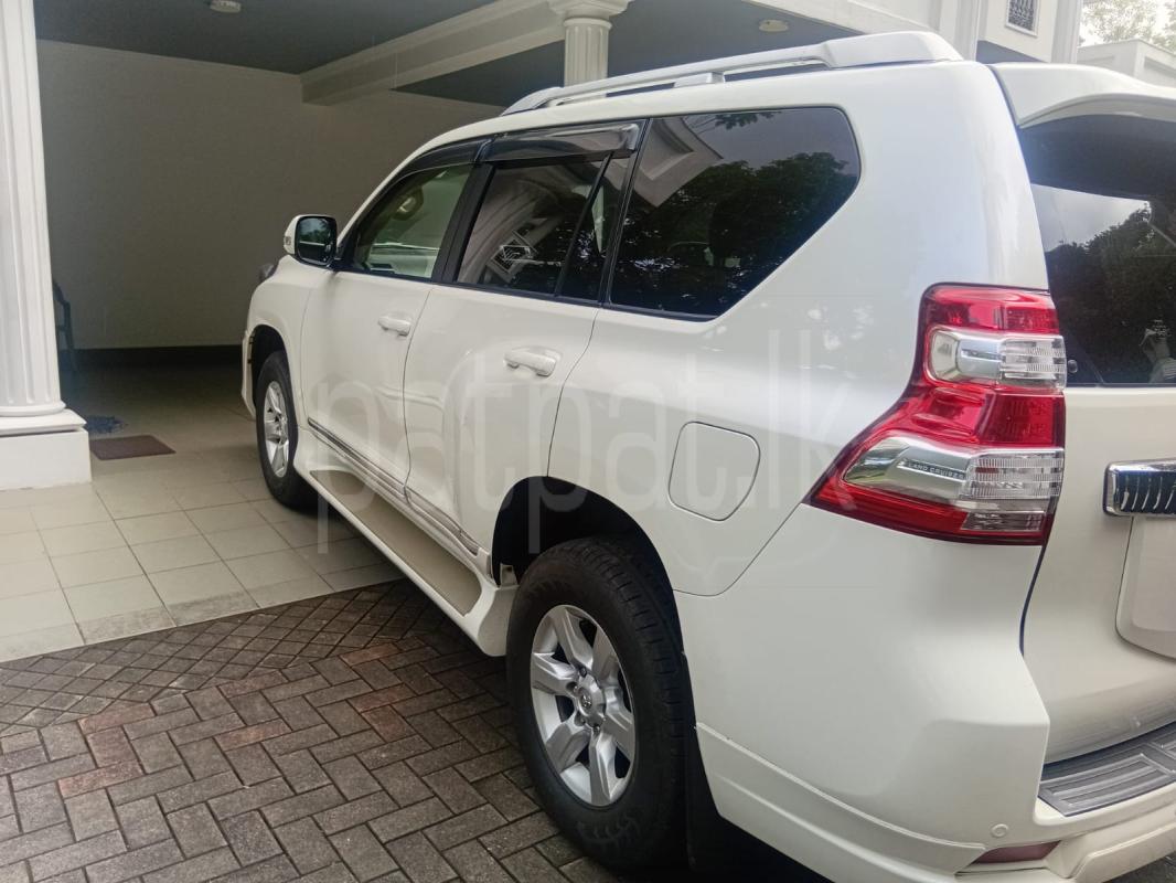 Toyota PRADO 2015 - பயன்படுத்தப்பட்டது SUV sale in Sri Lanka - patpat.lk