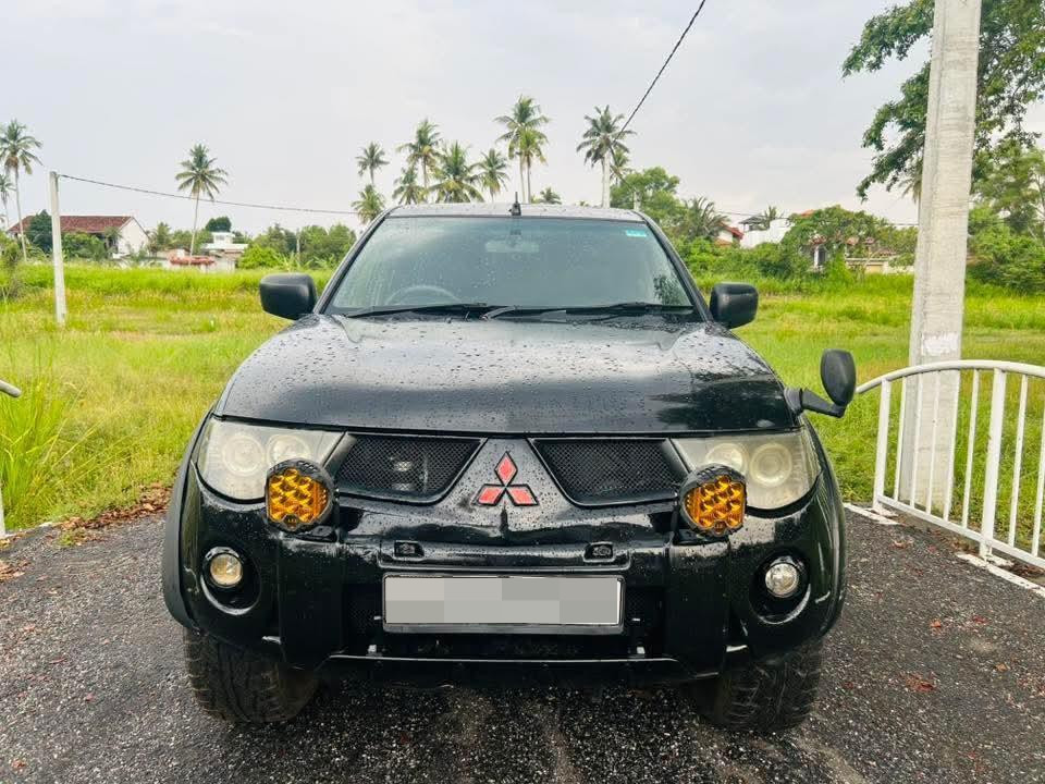 Mitsubishi L200 2007 - பயன்படுத்தப்பட்டது சரக்கு போக்குவரத்து sale in Sri Lanka - patpat.lk