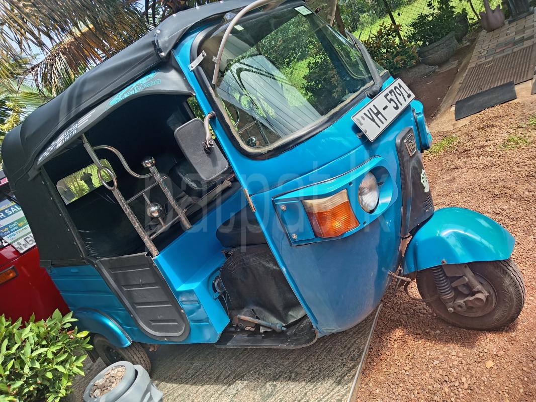 Bajaj Three Wheel 2011 - பயன்படுத்தப்பட்டது முச்சக்கர வண்டி sale in Sri Lanka - patpat.lk