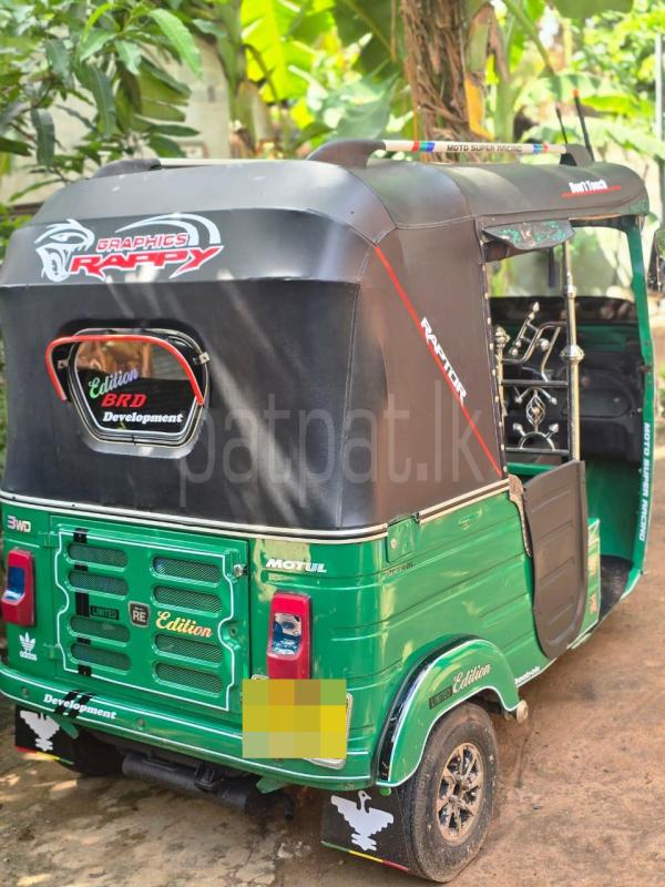 Bajaj Three Wheel 2016 - பயன்படுத்தப்பட்டது முச்சக்கர வண்டி sale in Sri Lanka - patpat.lk