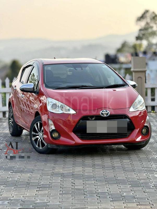 Toyota Aqua 2016 - மறுசீரமைக்கப்பட்டது கார் sale in Sri Lanka - patpat.lk
