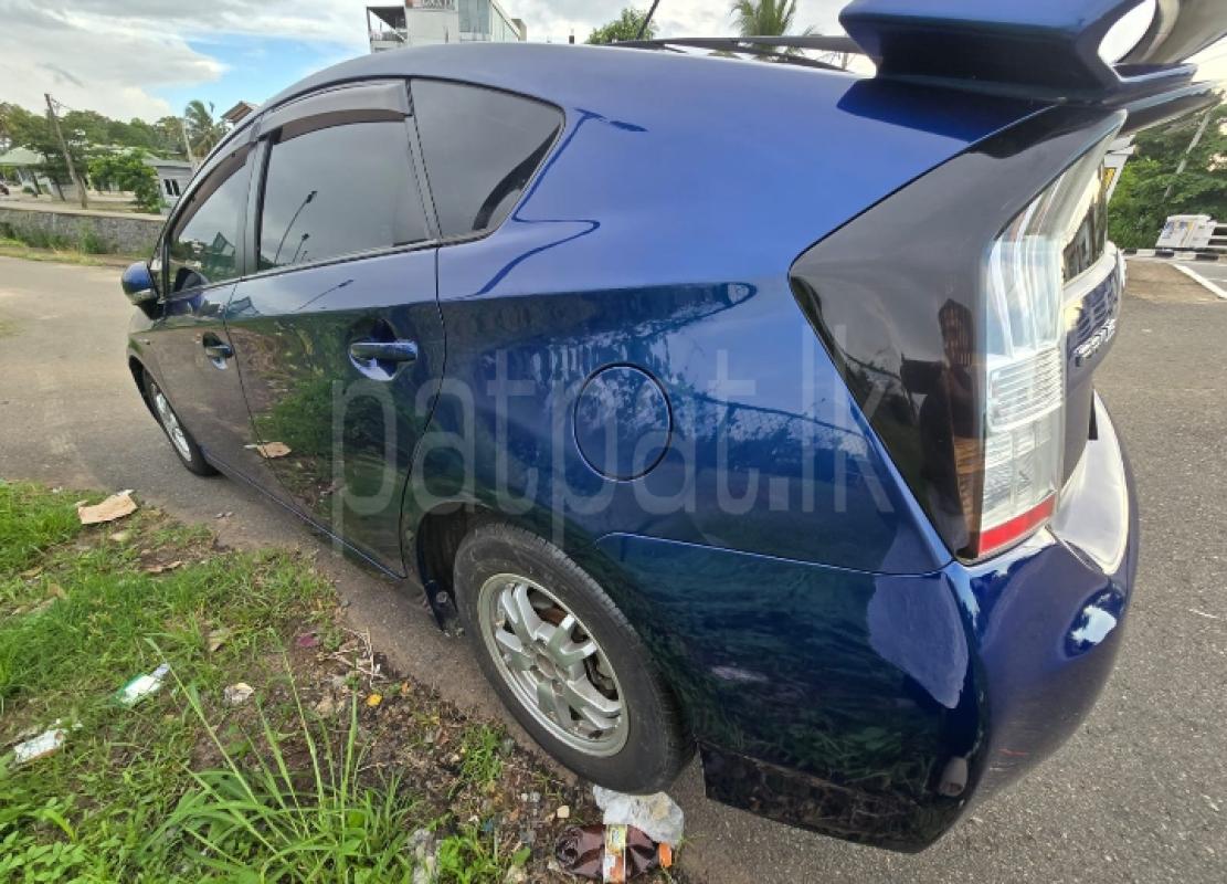 Toyota Prius 2010 - Used Car sale in Sri Lanka - patpat.lk