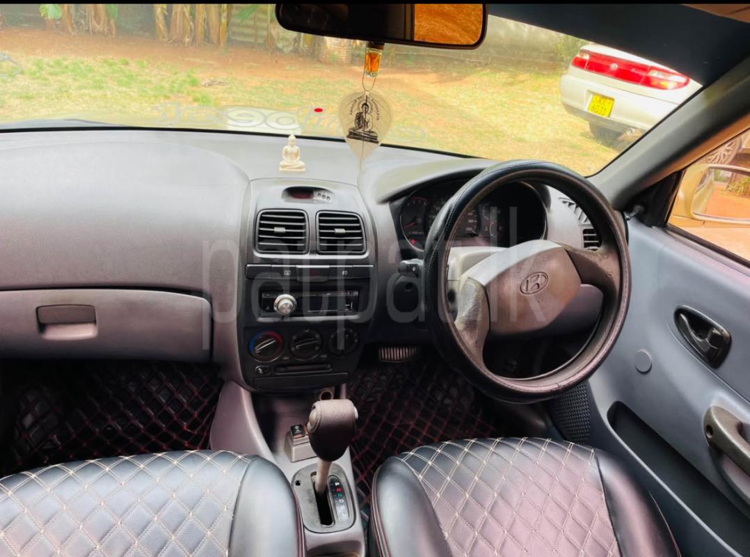 Hyundai Accent 2001 - பயன்படுத்தப்பட்டது கார் sale in Sri Lanka - patpat.lk