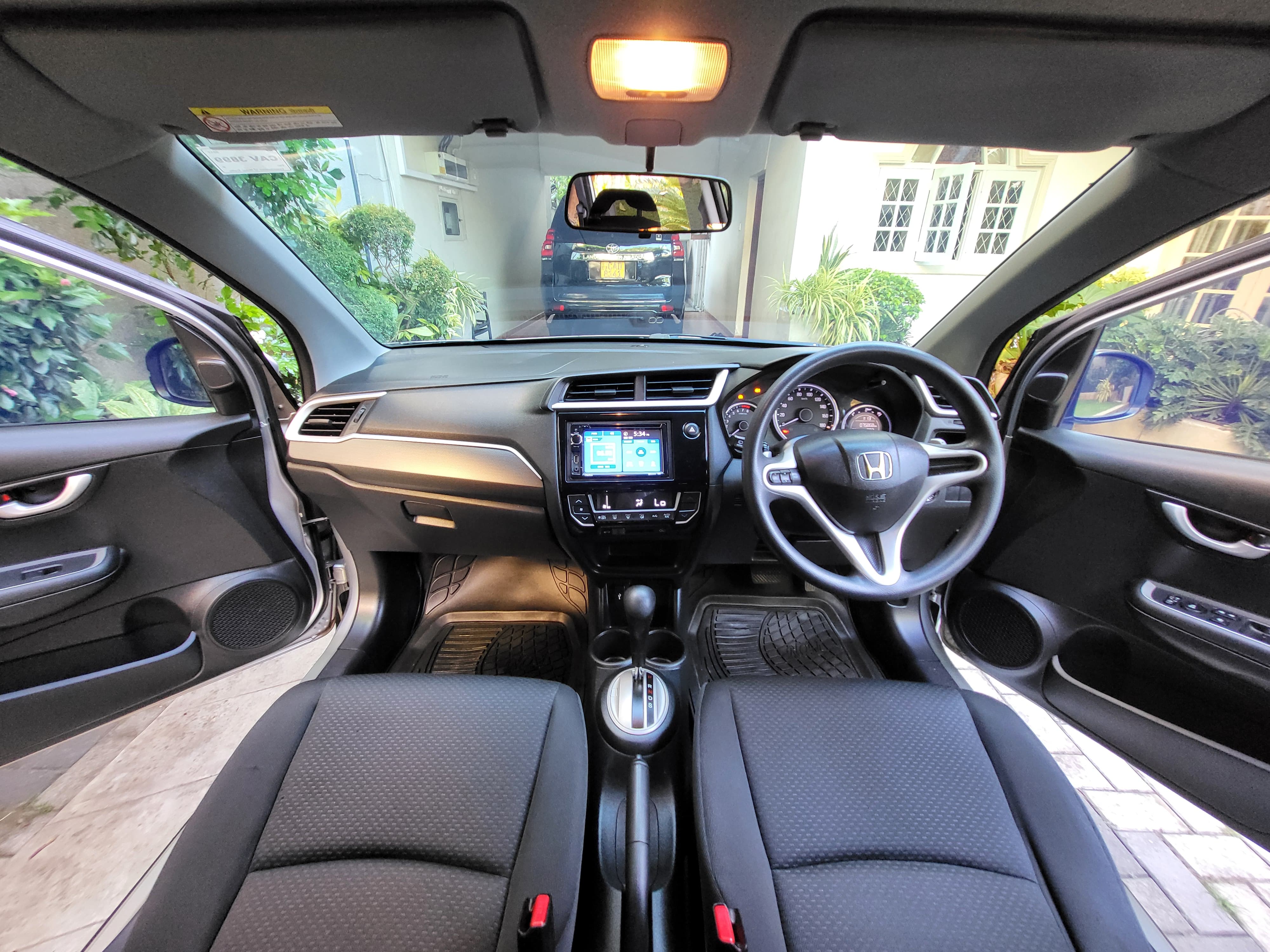 Honda BR V 2017 - භාවිතා කරන ලද SUV රථය sale in Sri Lanka - patpat.lk