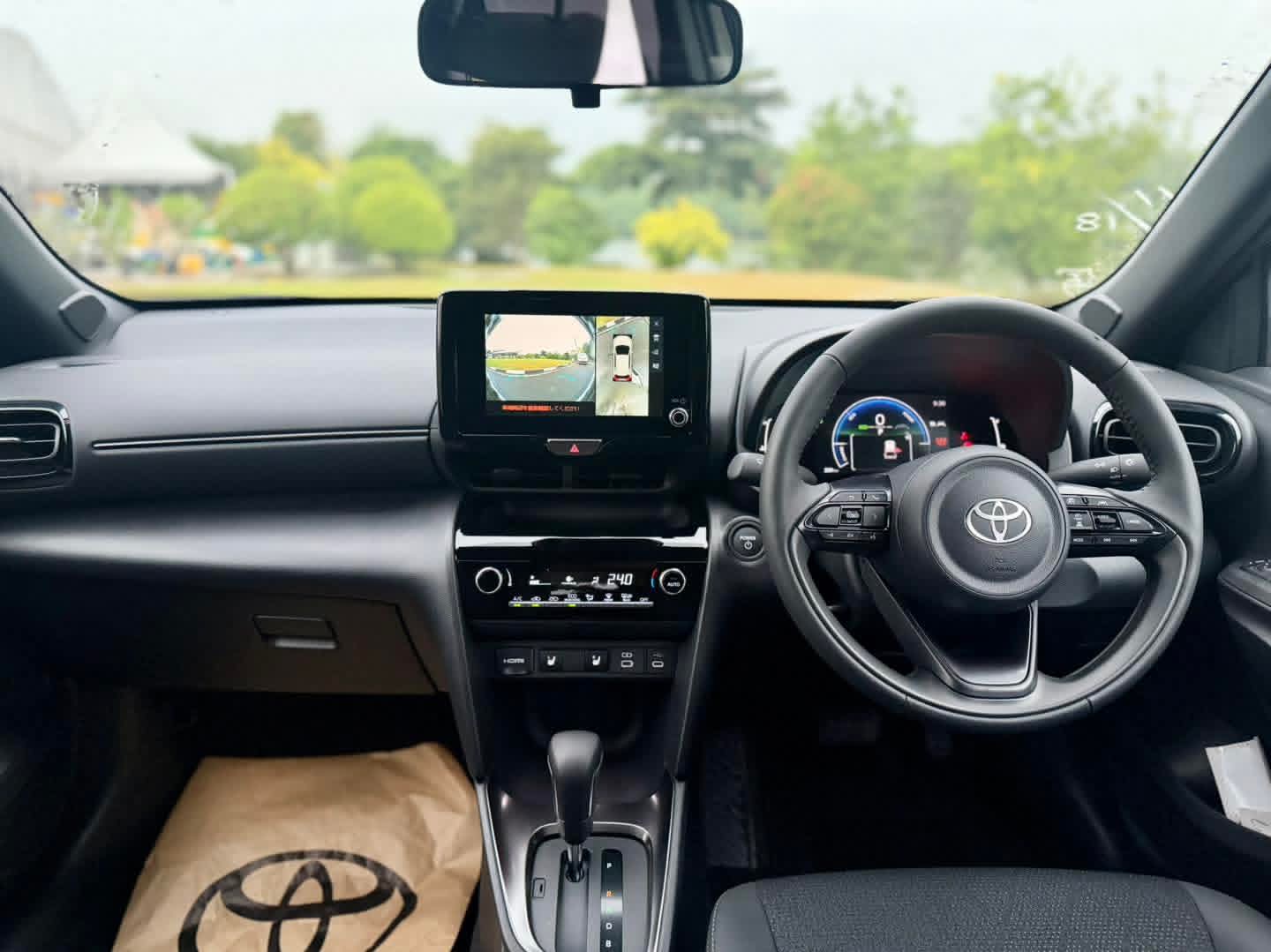 Toyota Yaris Cross 2025 - Brand New SUV sale in Sri Lanka - patpat.lk