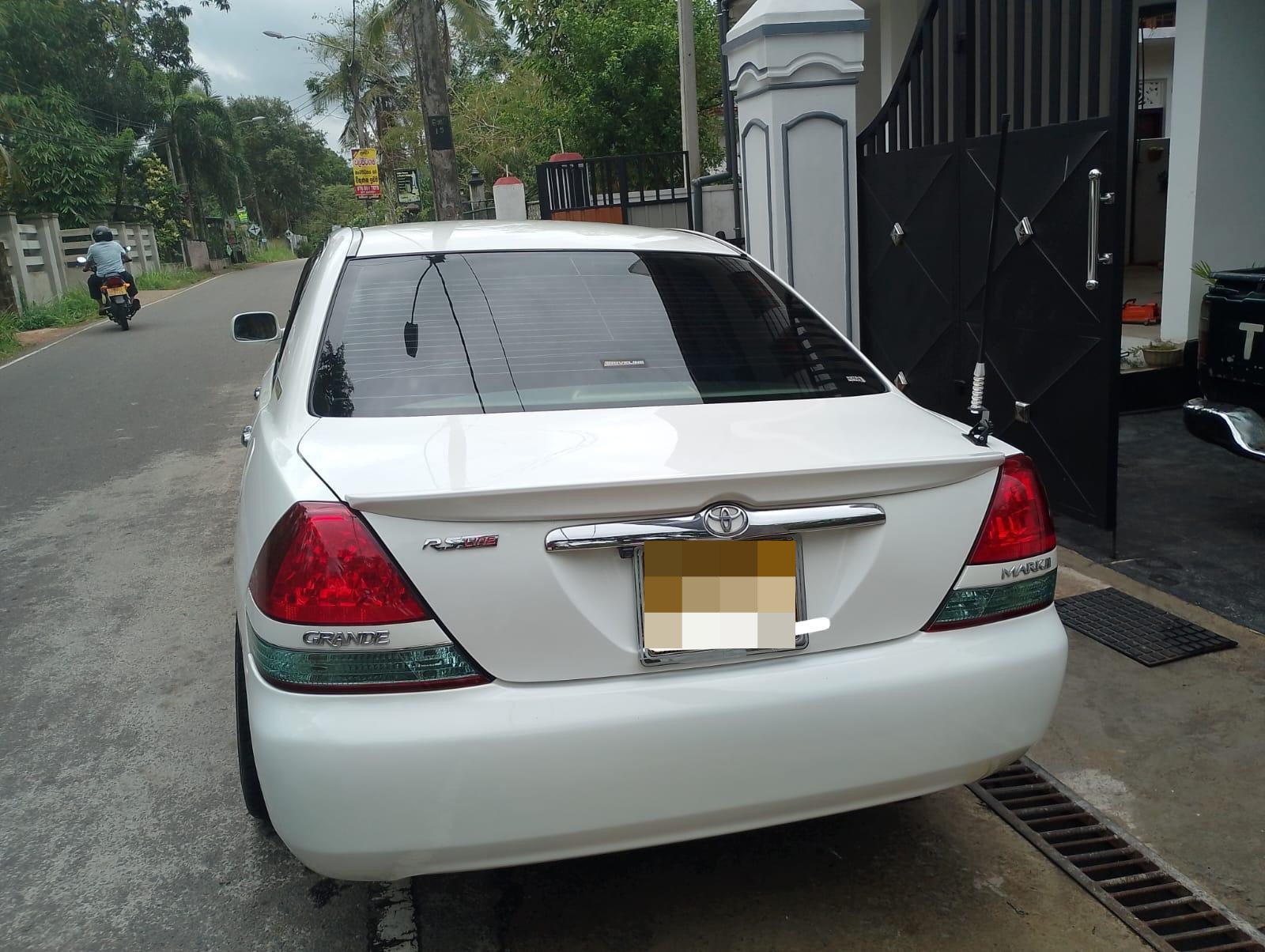 Toyota MARK 2 2001 - Used Car sale in Sri Lanka - patpat.lk