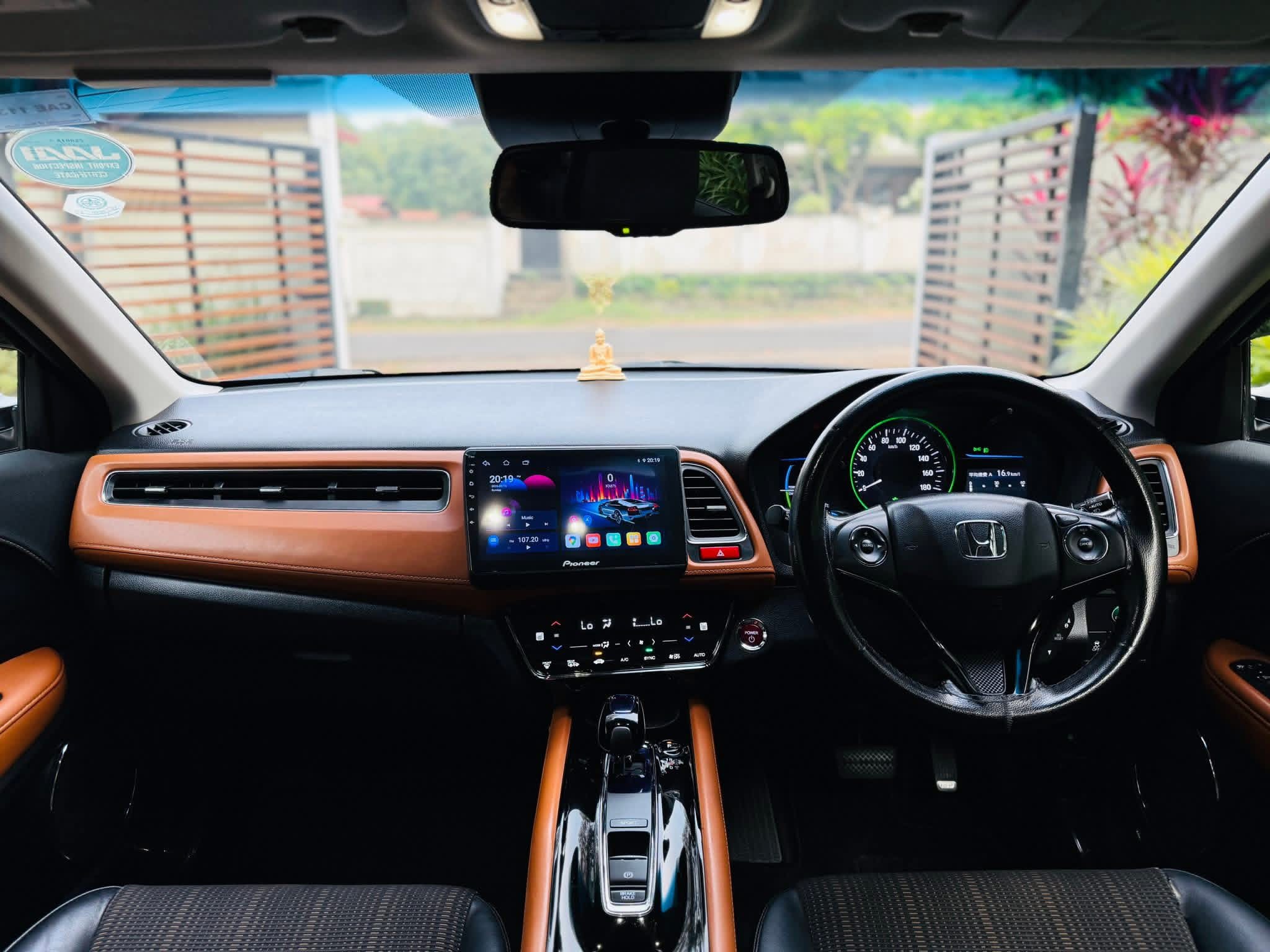 Honda Vezel 2015 - Used SUV sale in Sri Lanka - patpat.lk