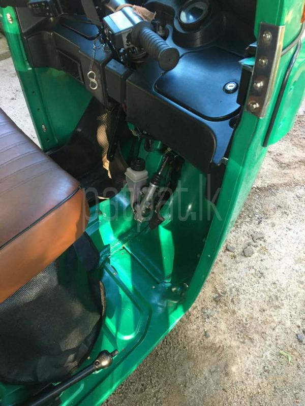 Advertisement image 6