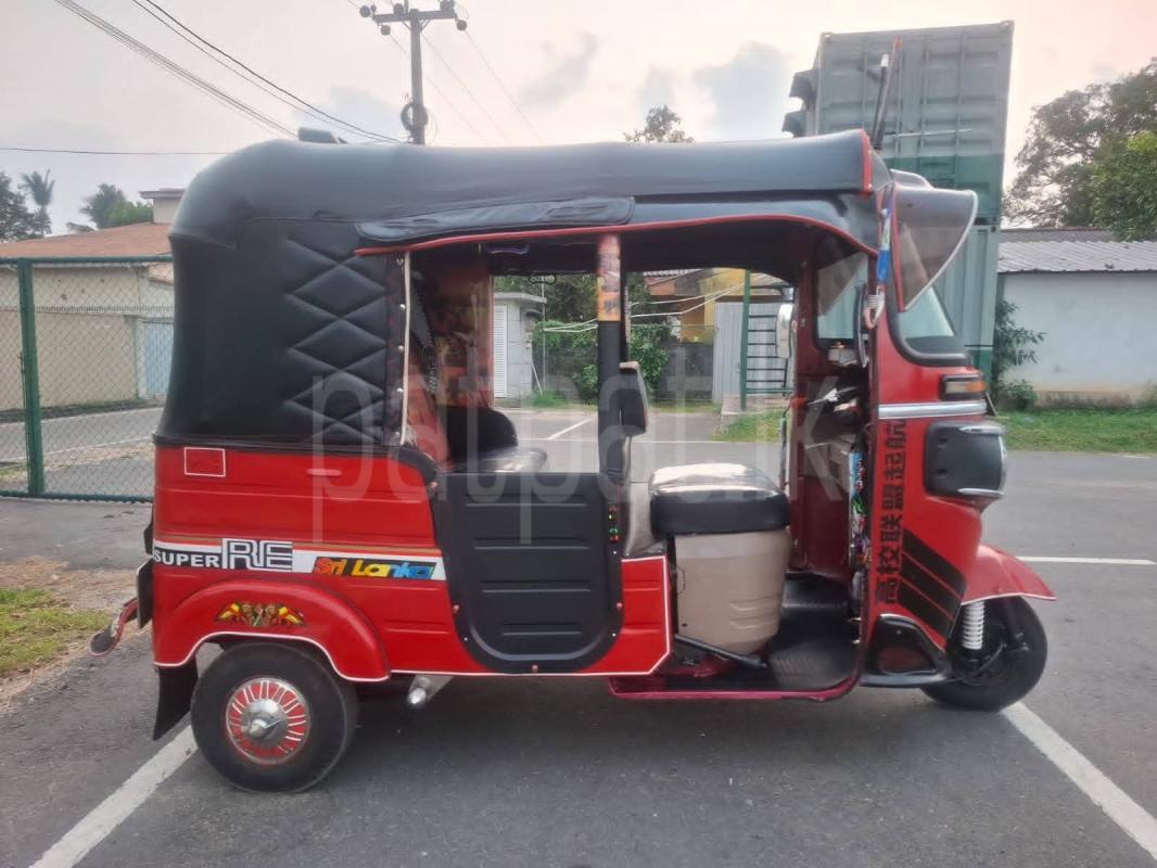 Bajaj Three Wheel 2015 - Used Three wheeler sale in Sri Lanka - patpat.lk