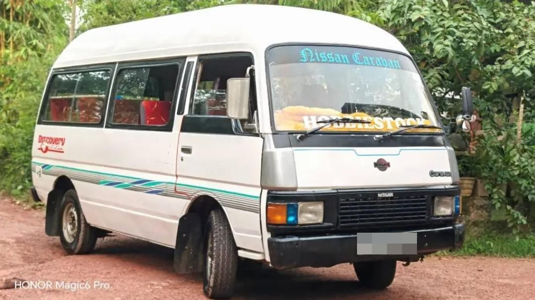 Nissan Caravan 1986 ads-image-1