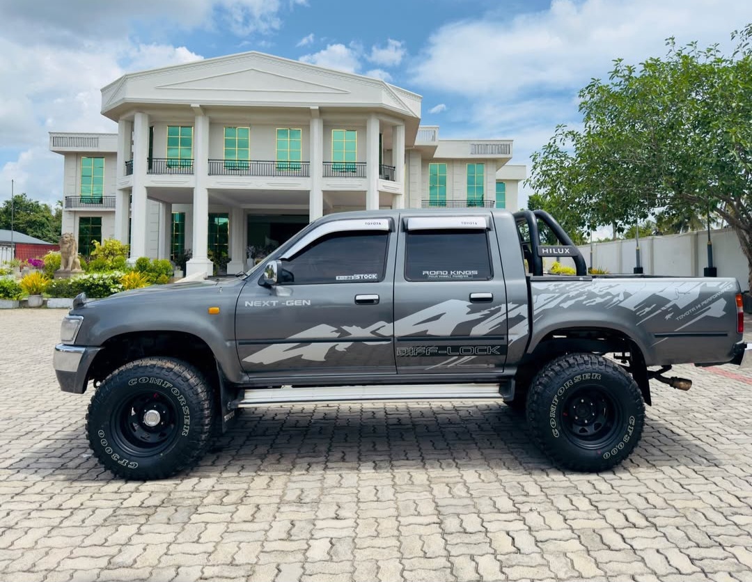 Toyota Hilux 1992 - Used Pick-up  sale in Sri Lanka - patpat.lk