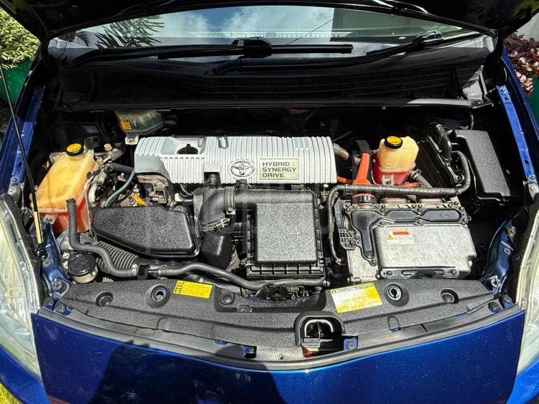 Toyota Prius 2010 - பயன்படுத்தப்பட்டது கார் sale in Sri Lanka - patpat.lk