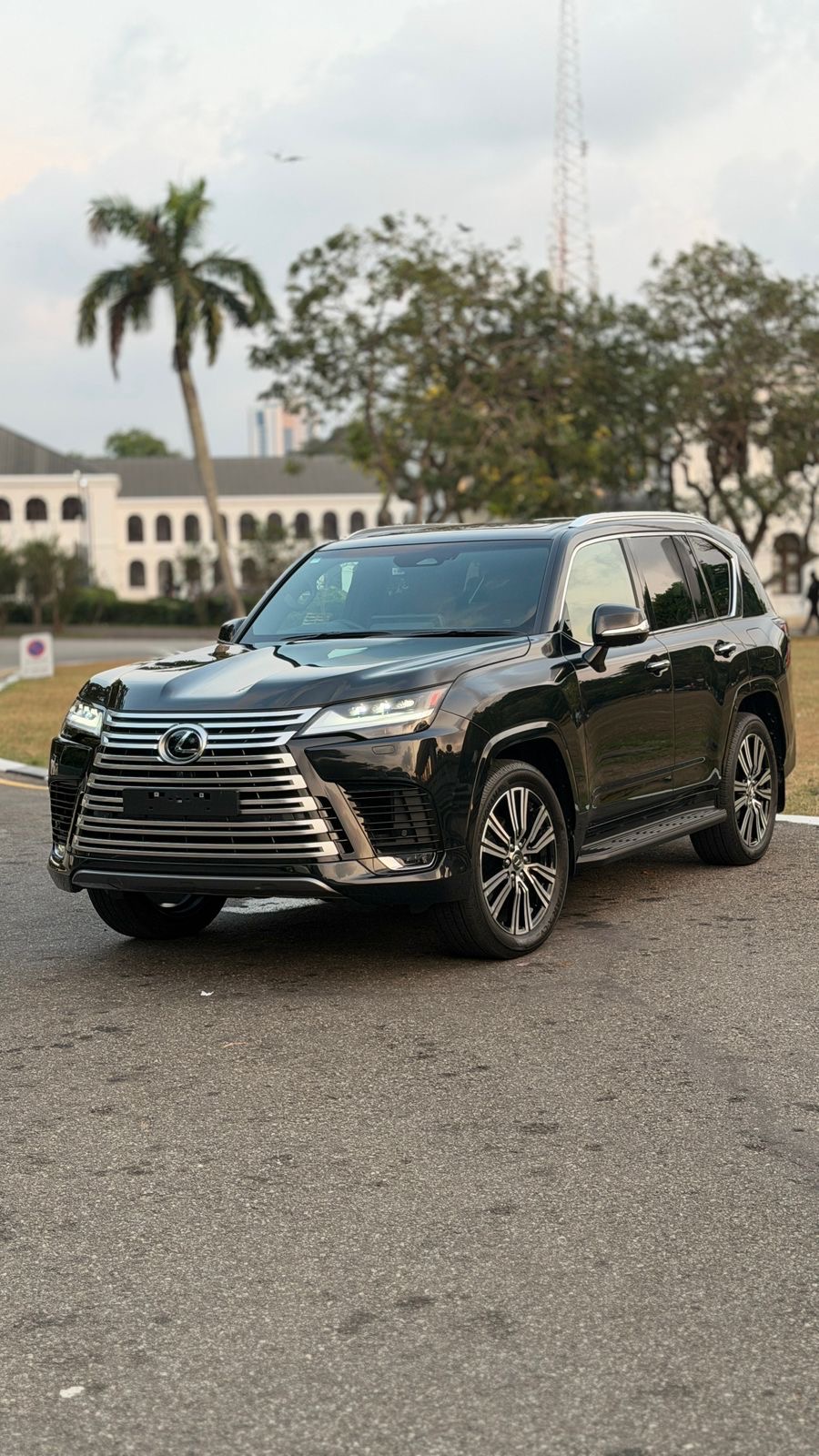 Lexus LX 2025 - Brand New SUV sale in Sri Lanka - patpat.lk