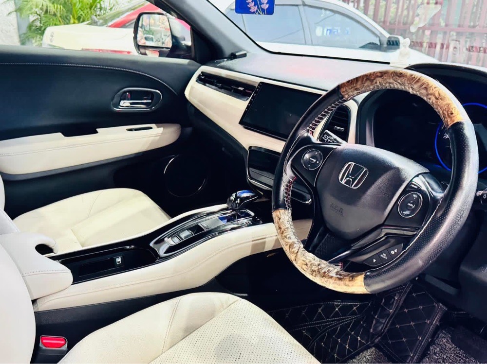 Honda Vezel 2015 - பயன்படுத்தப்பட்டது SUV sale in Sri Lanka - patpat.lk