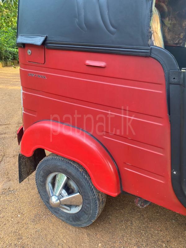Bajaj Three Wheel 2016 - பயன்படுத்தப்பட்டது முச்சக்கர வண்டி sale in Sri Lanka - patpat.lk
