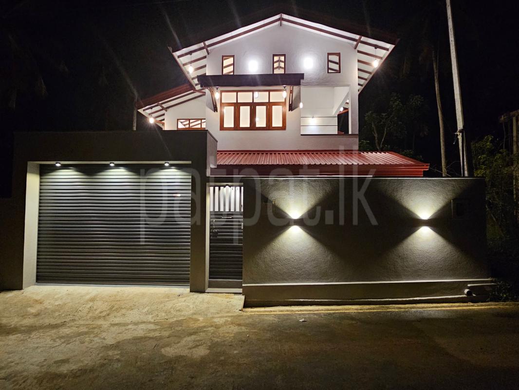 Advertisement image 11