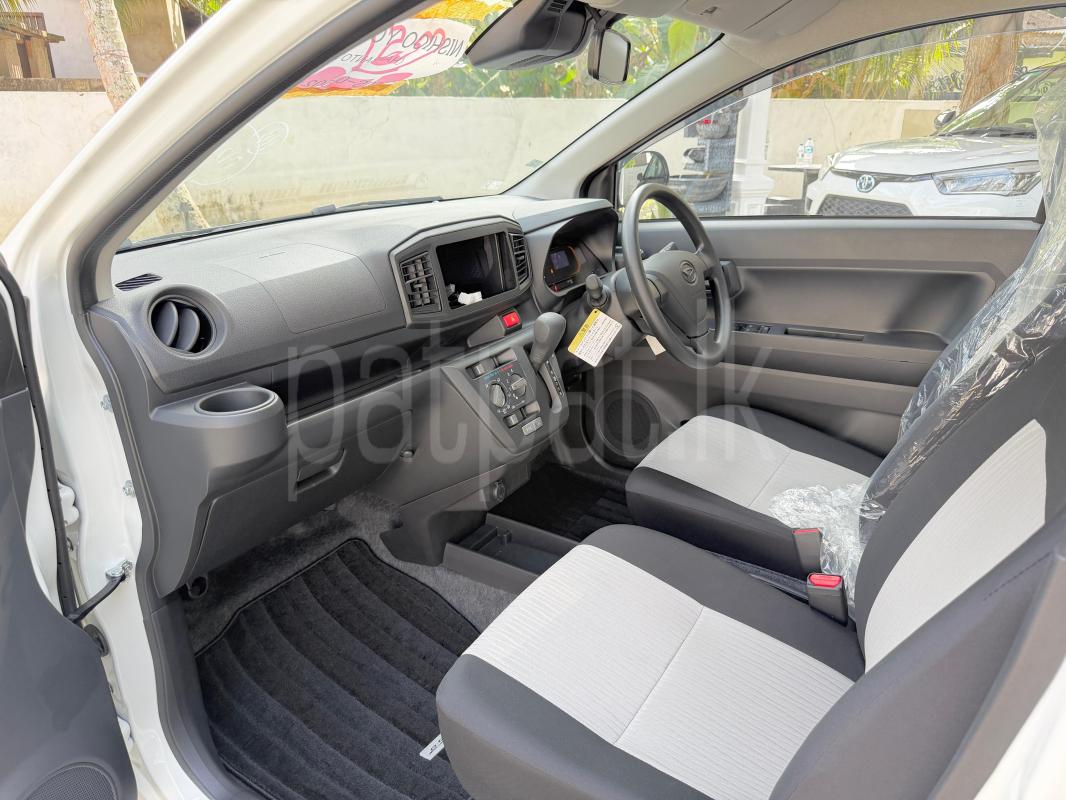 Advertisement image 6