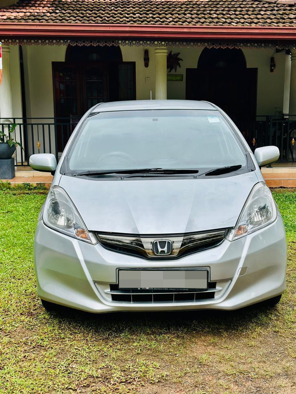 Honda Fit 2011 ads-image-1