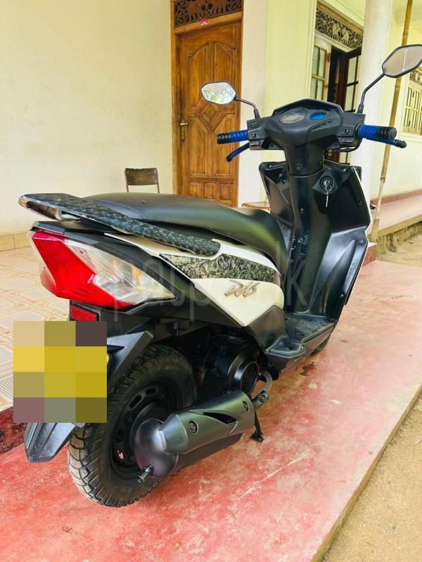 Advertisement image 4