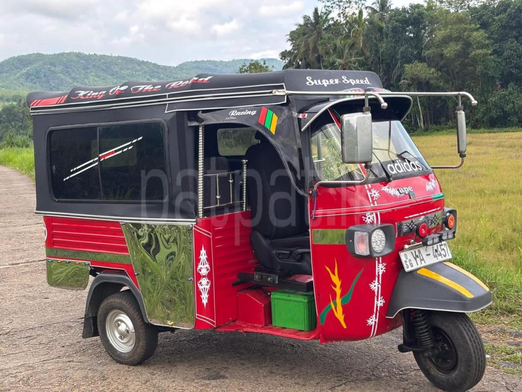 Piaggio Three Wheel 2010 - பயன்படுத்தப்பட்டது முச்சக்கர வண்டி sale in Sri Lanka - patpat.lk