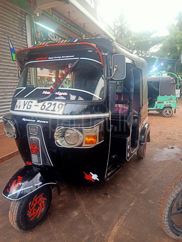 Bajaj 4 stroke 2010 - பயன்படுத்தப்பட்டது முச்சக்கர வண்டி sale in Sri Lanka - patpat.lk