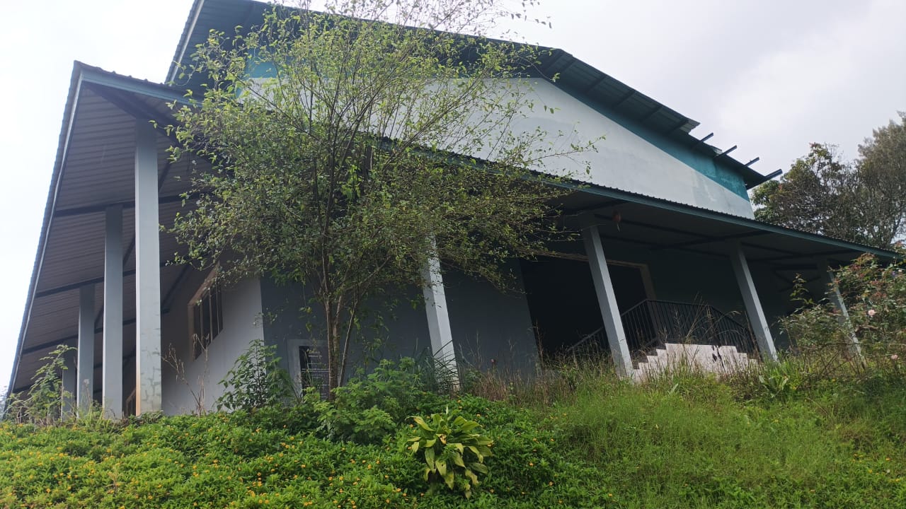 Building for Sale in Hatton