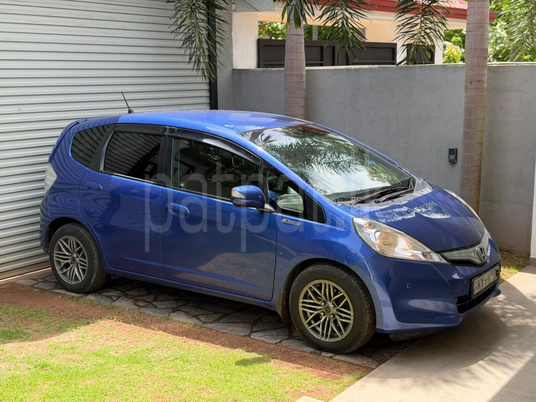 Honda Fit 2012 - භාවිතා කරන ලද කාර් sale in Sri Lanka - patpat.lk