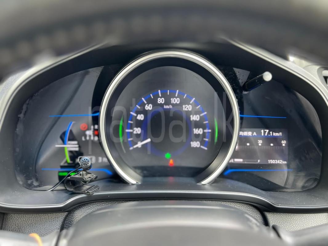 Honda Fit 2015 - භාවිතා කරන ලද කාර් sale in Sri Lanka - patpat.lk
