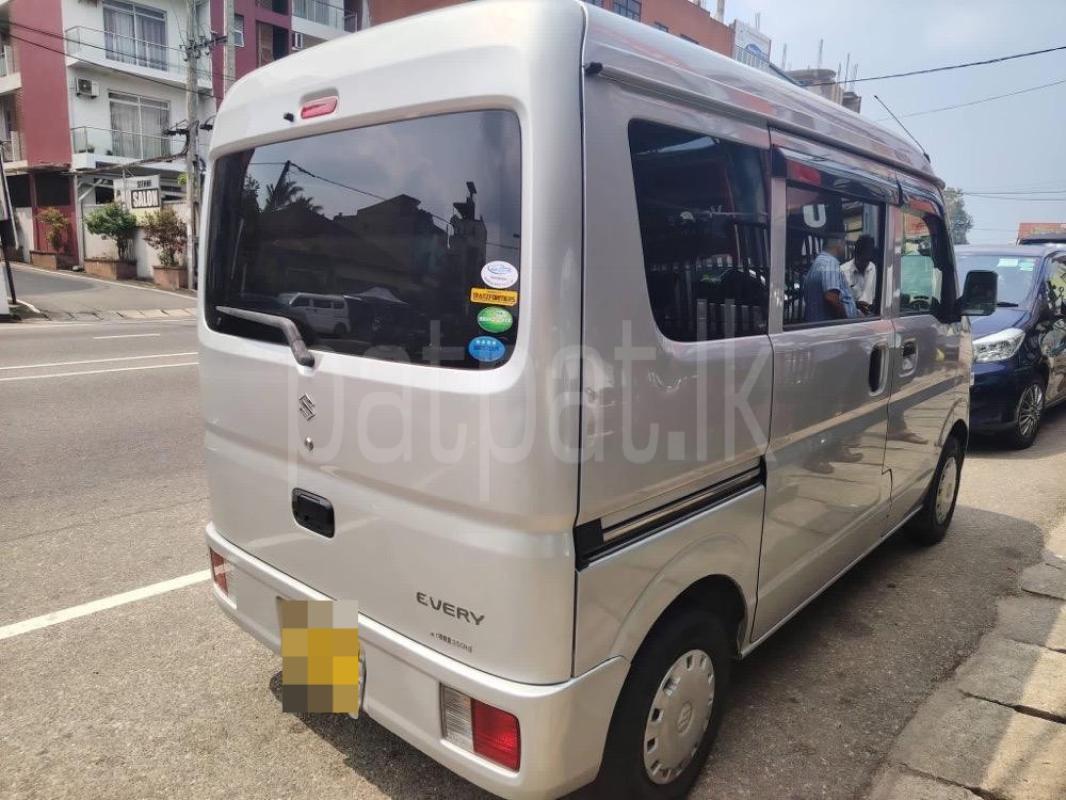 Advertisement image 3