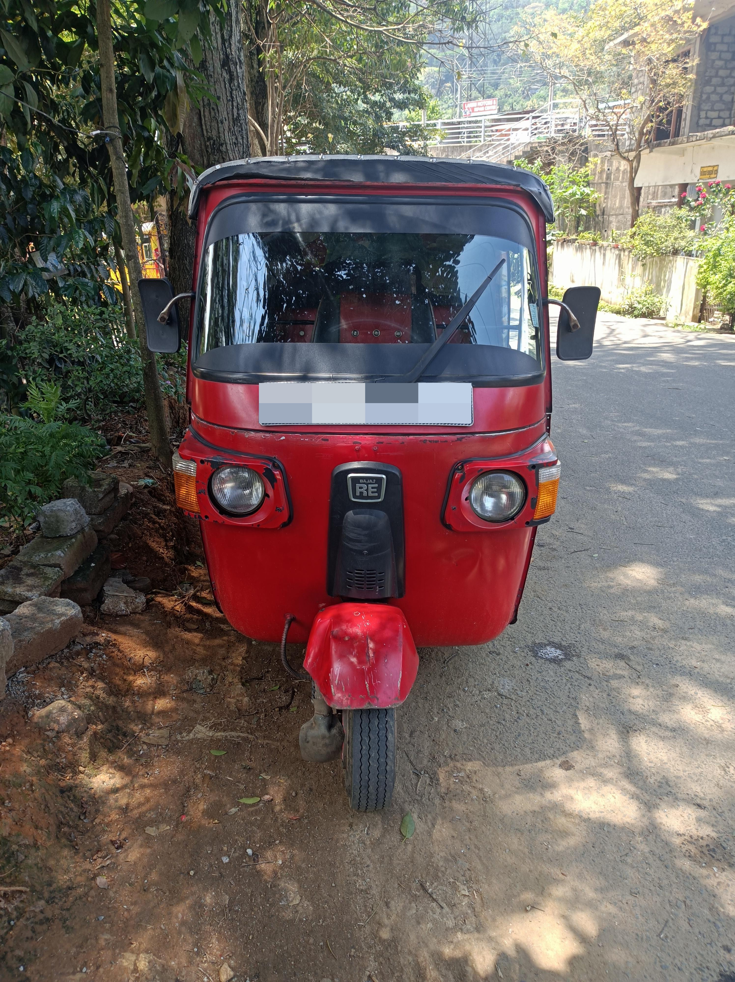 Bajaj Three Wheel 2009
