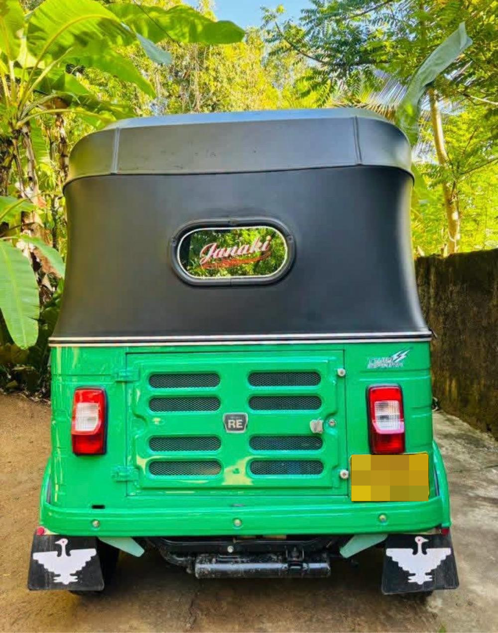 Bajaj Three Wheel 2012 - Used Three wheeler sale in Sri Lanka - patpat.lk