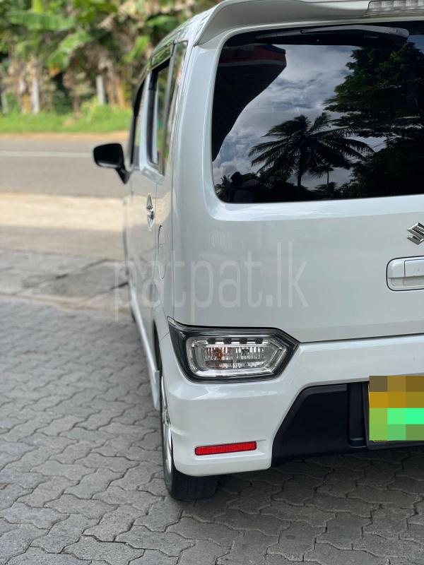 Suzuki Wagon R 2018 - பயன்படுத்தப்பட்டது கார் sale in Sri Lanka - patpat.lk