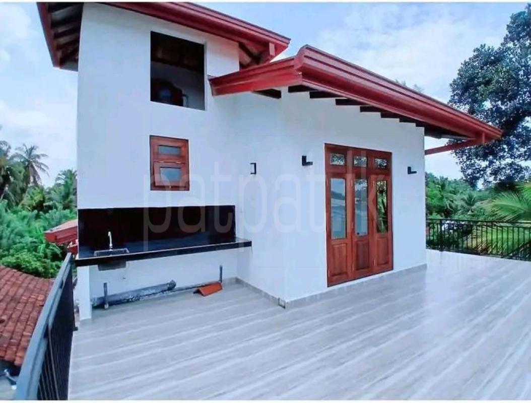 House for Sale in Athurugiriya