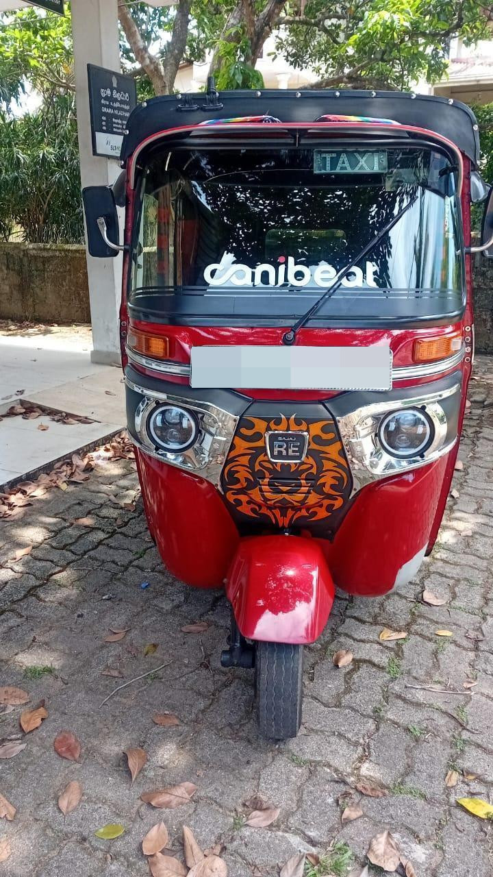 Bajaj 4 stroke 2015 - Used Three wheeler sale in Sri Lanka - patpat.lk