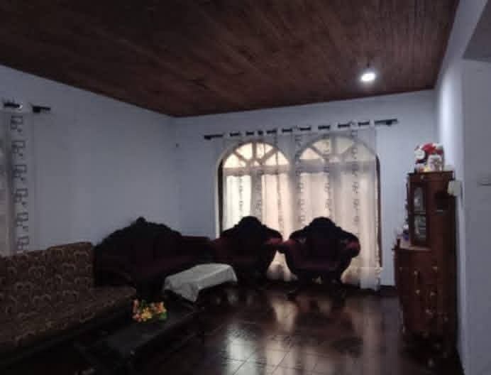 House for Sale in Weliveriya