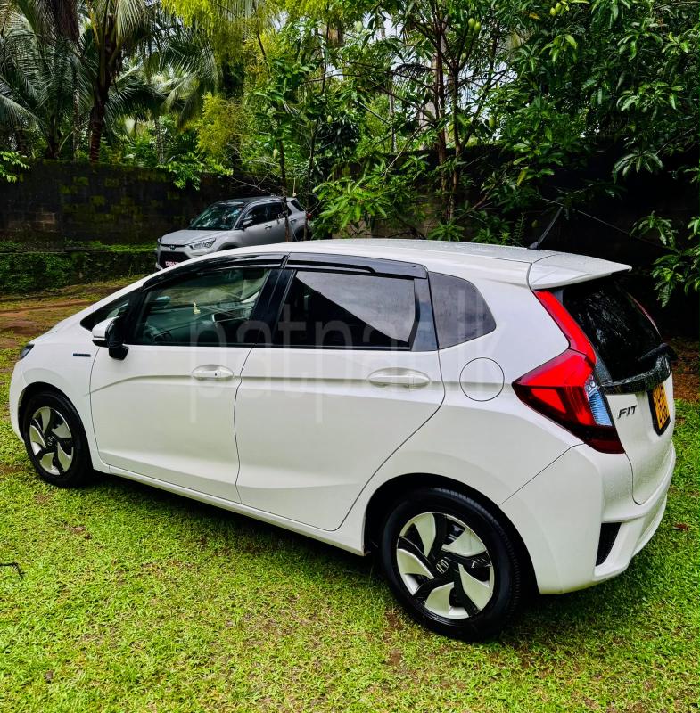 Honda Fit 2015 - Reconditioned Car sale in Sri Lanka - patpat.lk