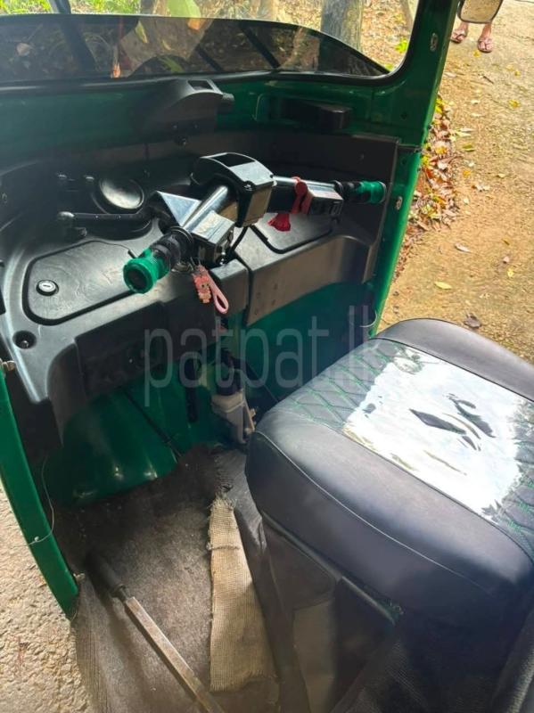 Bajaj Three Wheel 2014 - பயன்படுத்தப்பட்டது முச்சக்கர வண்டி sale in Sri Lanka - patpat.lk