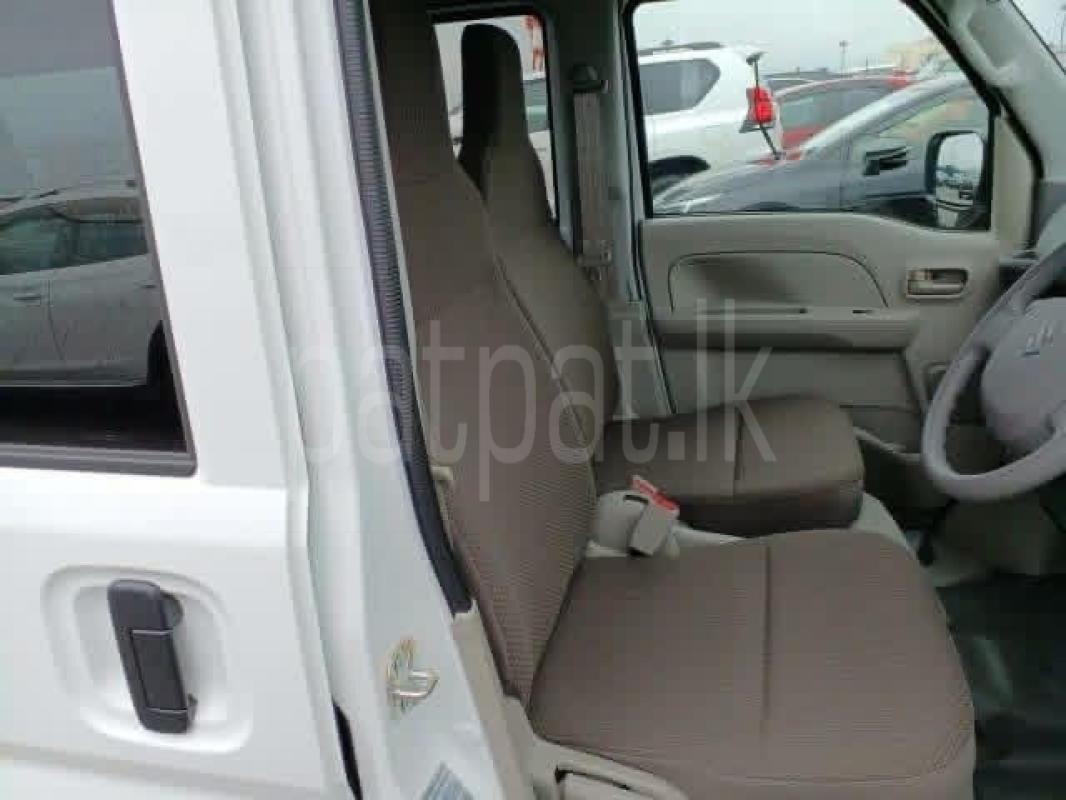 Advertisement image 6