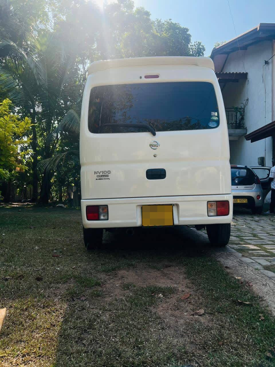 Nissan NV100 2018 - Used Van sale in Sri Lanka - patpat.lk