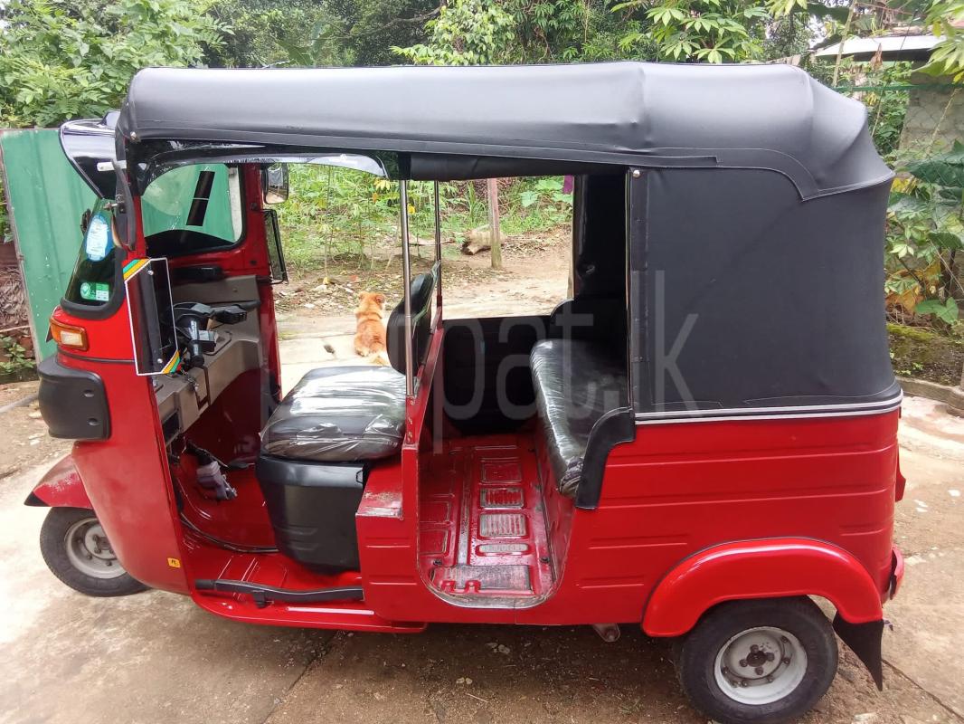 Bajaj 4 stroke 2016 - Used Three wheeler sale in Sri Lanka - patpat.lk