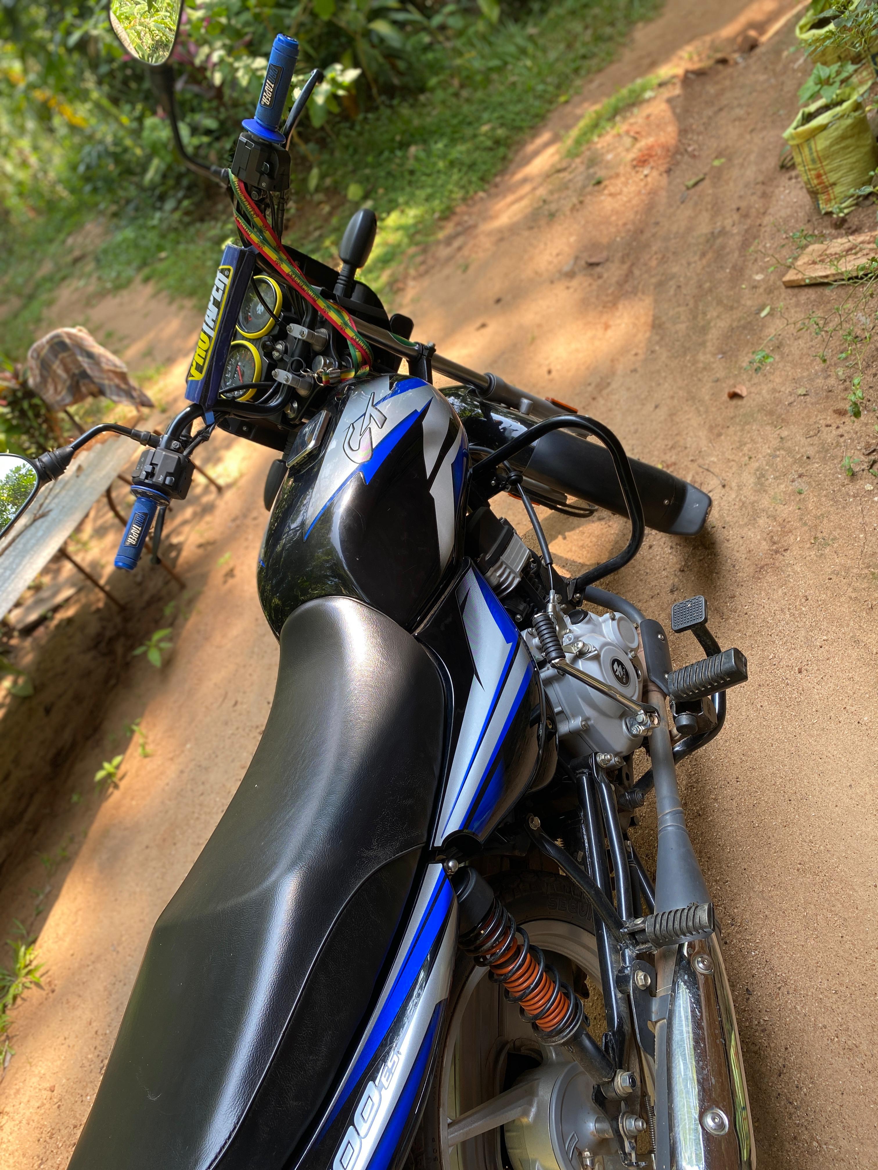 Bajaj CT100 2025 - பயன்படுத்தப்பட்டது பைக் sale in Sri Lanka - patpat.lk