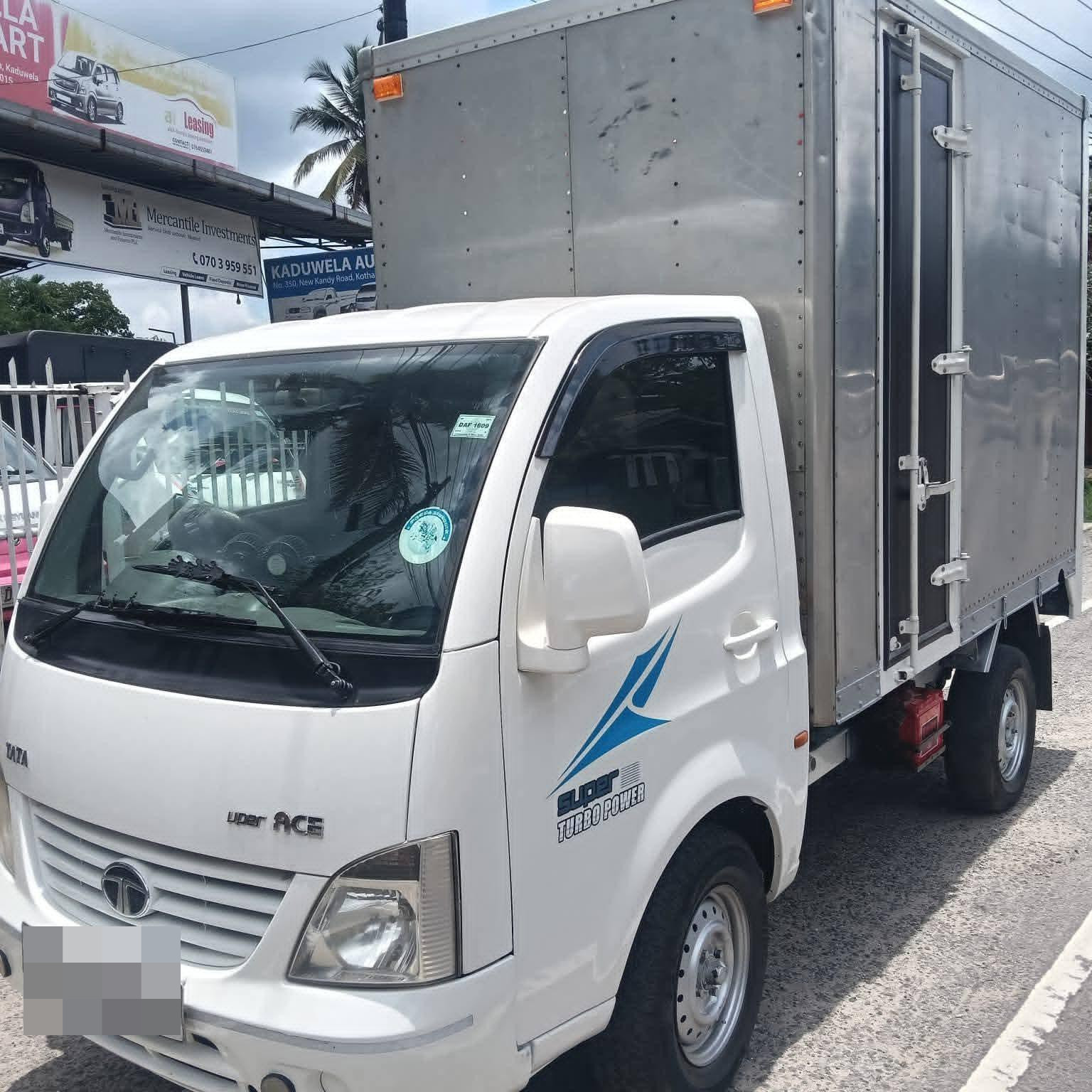Tata Super Ace 2016 - பயன்படுத்தப்பட்டது டிரக் sale in Sri Lanka - patpat.lk