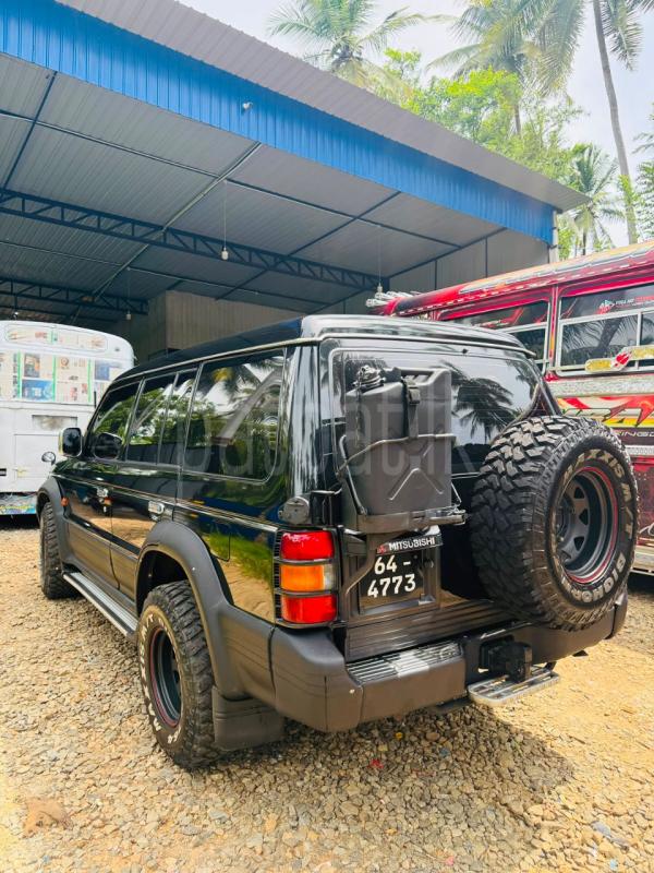 Mitsubishi Pajero 1993 - Used SUV sale in Sri Lanka - patpat.lk