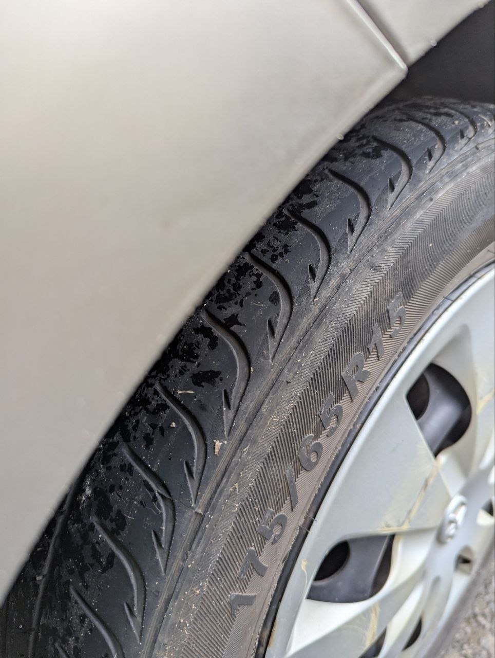 Toyota Axio 2012 - Used Car sale in Sri Lanka - patpat.lk