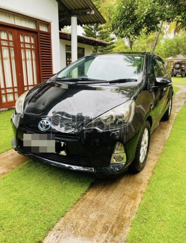 Toyota Aqua 2013 - Used Car sale in Sri Lanka - patpat.lk