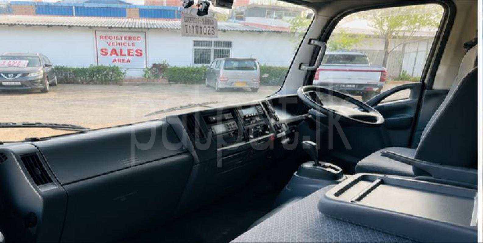 Isuzu ELF 2019 - மறுசீரமைக்கப்பட்டது டிரக் sale in Sri Lanka - patpat.lk