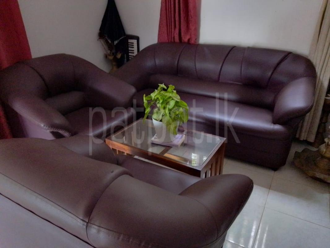 Arpico Sofa Set