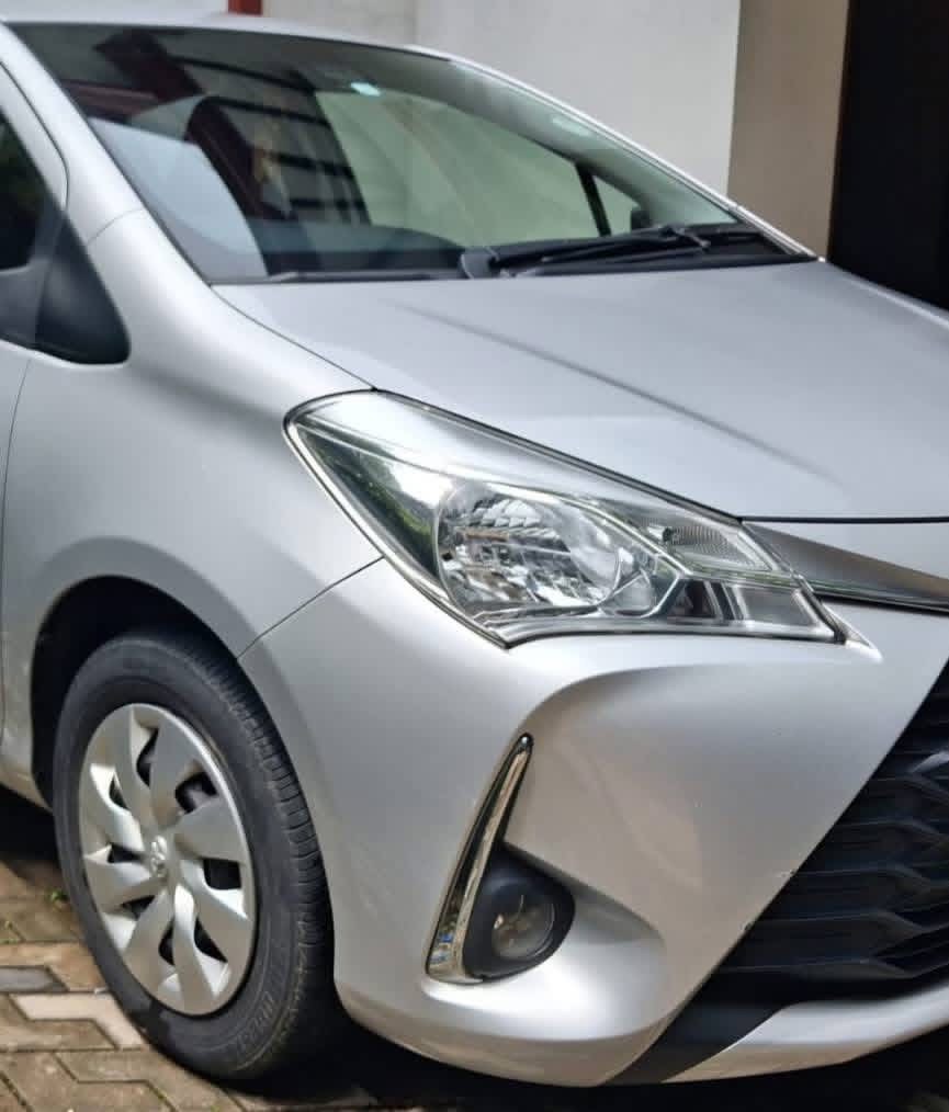 Toyota Vitz 2017 - பயன்படுத்தப்பட்டது கார் sale in Sri Lanka - patpat.lk