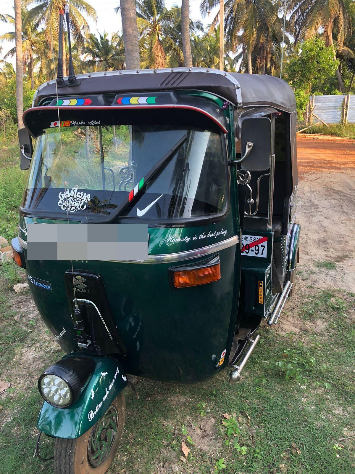 Bajaj 2 stroke 2005 - Used Three wheeler sale in Sri Lanka - patpat.lk