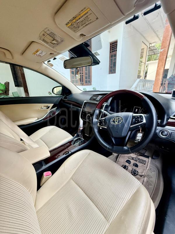 Toyota Premio 2017 - பயன்படுத்தப்பட்டது கார் sale in Sri Lanka - patpat.lk